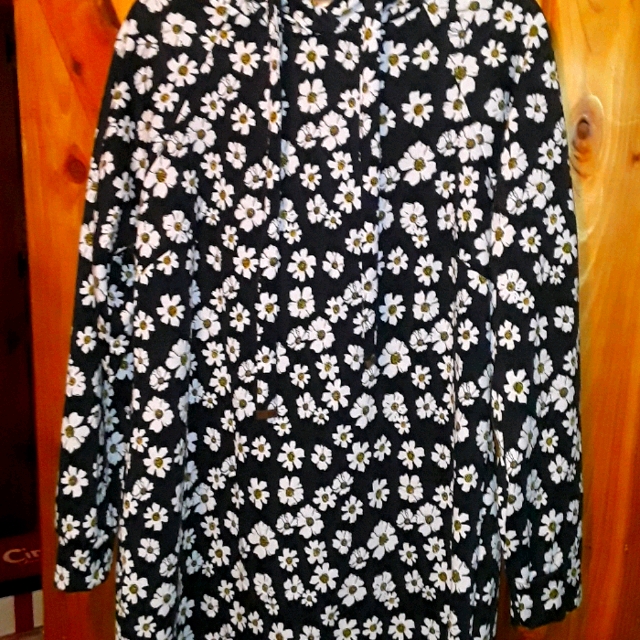 Fleese Super Soft Xl/ Fits Like L/ Bundle Only Long Goes Past Knee